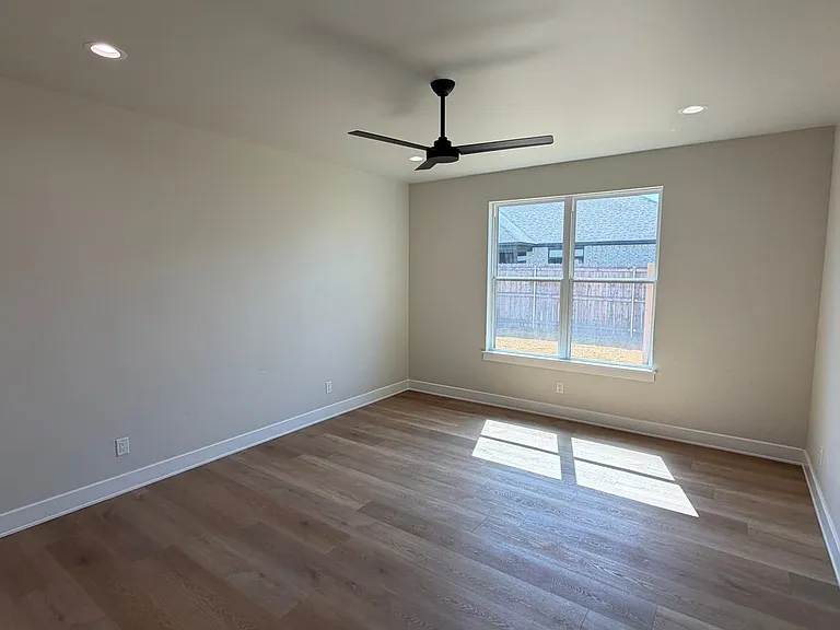 7802 Enderby Ln — Photo 22