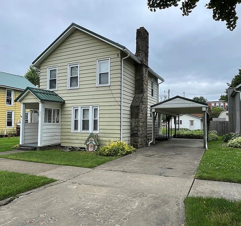 1st image of 525 W Walnut St