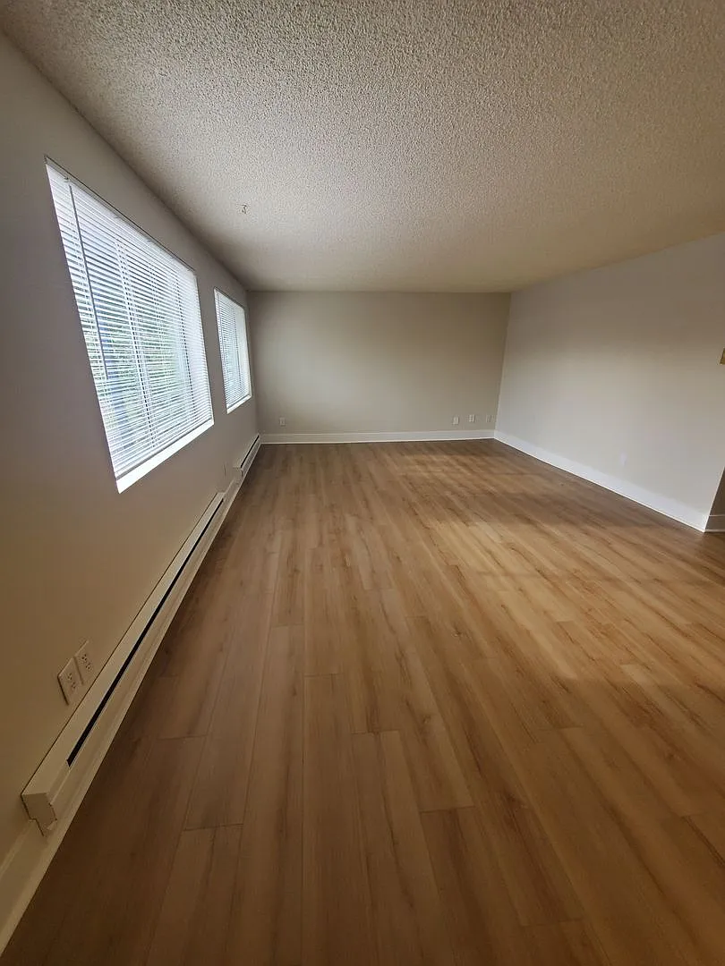 Warm & Cozy 2 Bedroom Condo for Rent in Lynnwood — Photo 4