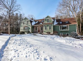 25 Page Ln, Hampstead, NH 03841
