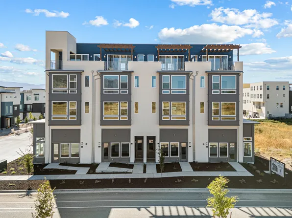 Luxury Townhome + Private Office Plan, Station Park