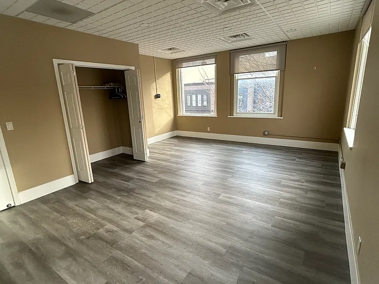 12 2nd St NE #6 — Photo 10