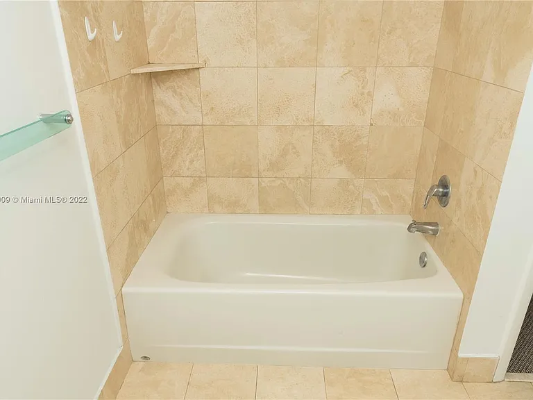 2475 Brickell Ave #709 — Photo 11