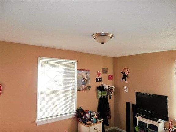 5th image of 9101 Kathlyn Dr