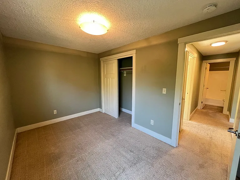 DW094-R — Photo 14