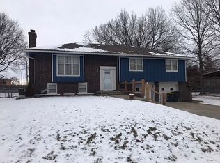 15312 N Circle Dr, Basehor, KS 66007