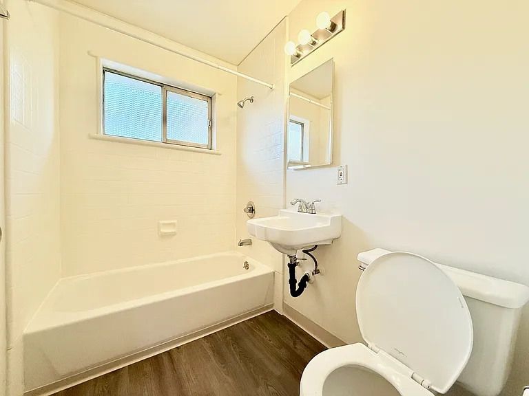 420 S 7th St #6 — Photo 14