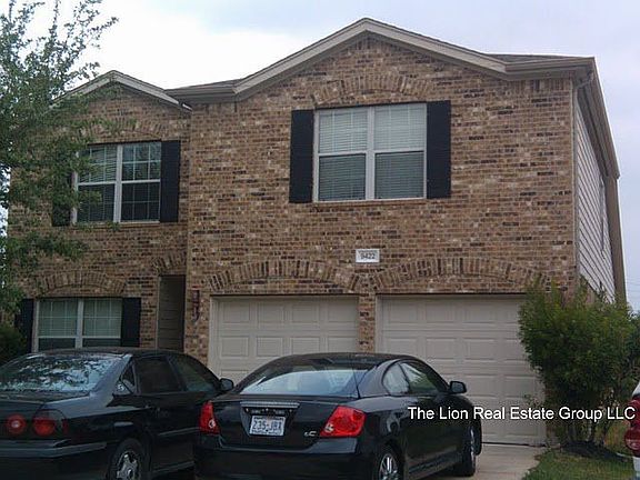2nd image of 9422 Bauer Oaks Dr