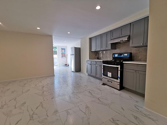 5th image of 82-43 165th St Floor 1