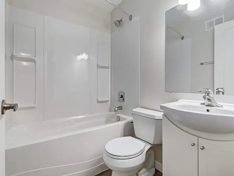 301 Bradbrooke Dr — Photo 7