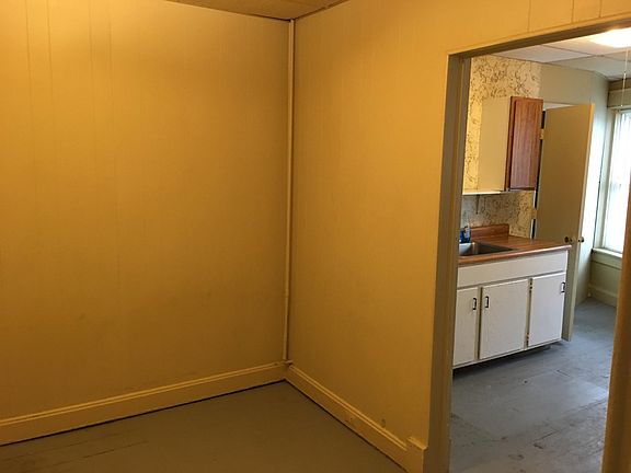 5th image of 1714 Central Ave