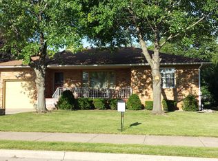 1642 Creve Coeur St, La Salle, IL 61301