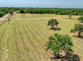 140 Bellwood Lake Ln, Bellville, TX 77418
