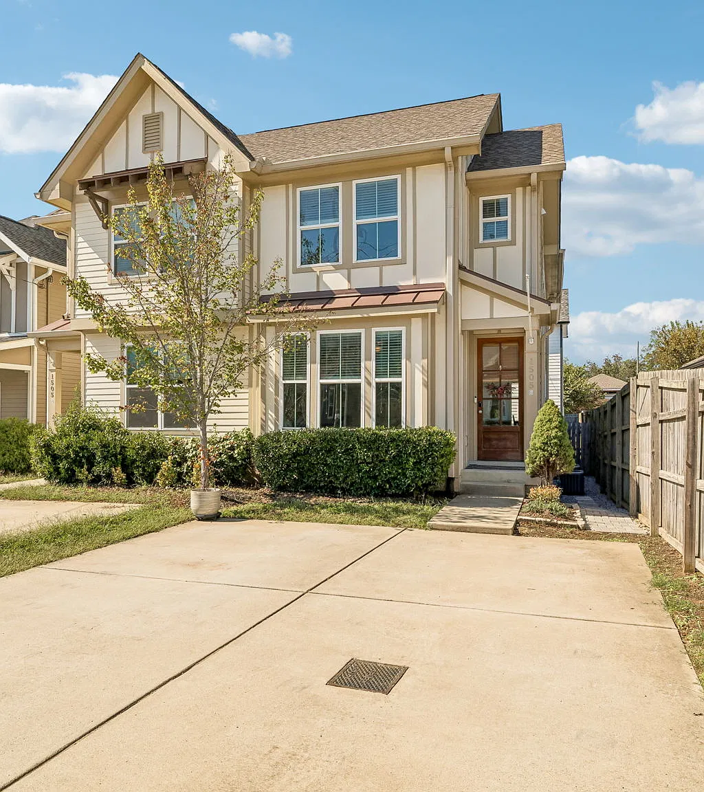 3 bed, 1976 sqft, $3,000 — Photo 4