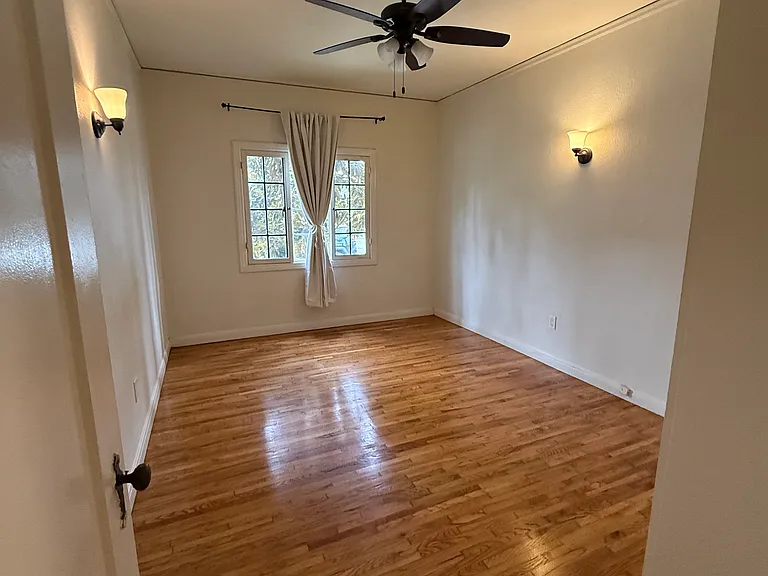 213 W Buffalo Ave #219 — Photo 21