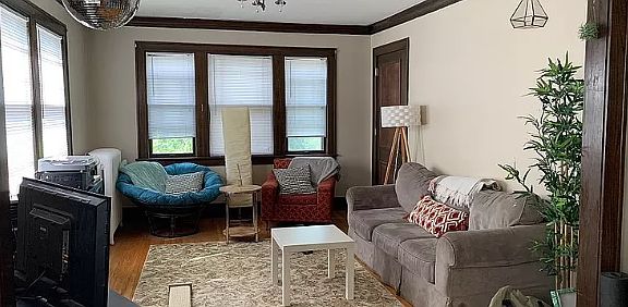 3rd image of 2500 Como Ave SE APT 4