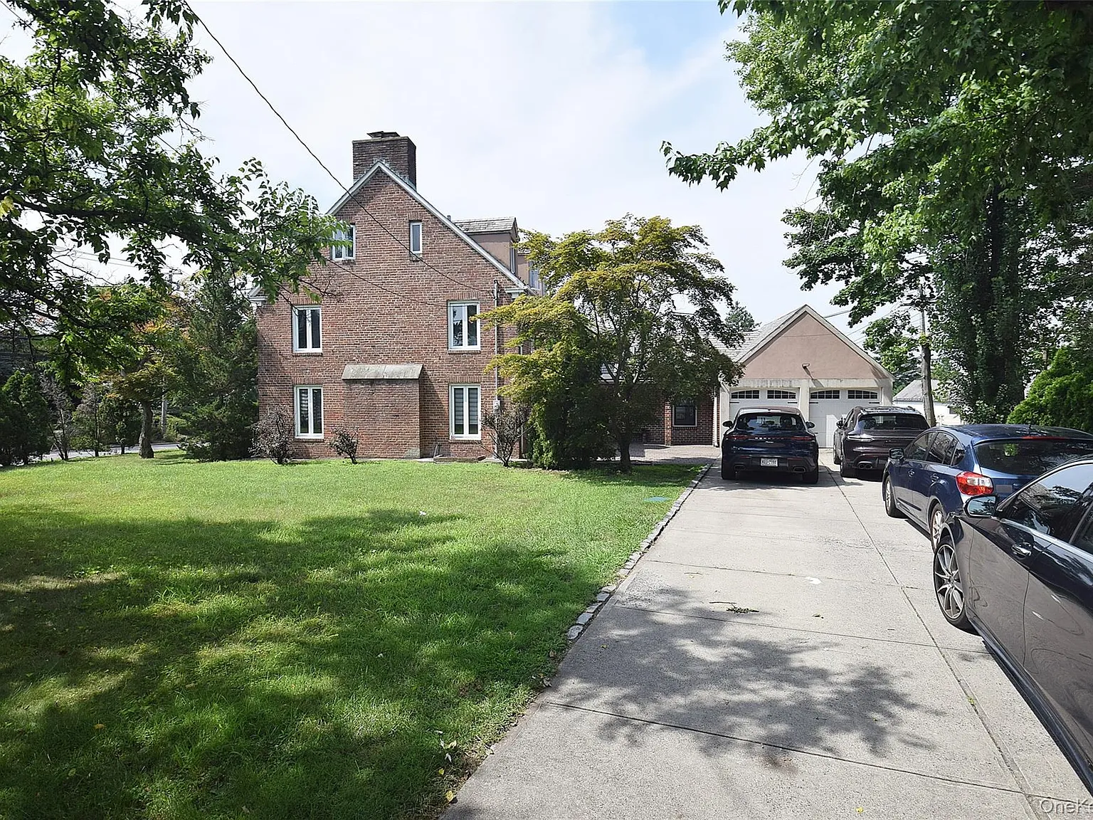 5 bed, 4.5 bath, 2730 sqft, $9,900 — Photo 2