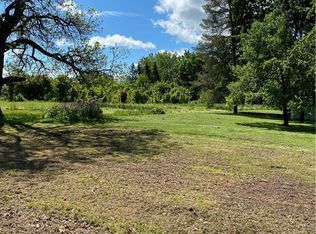 5831 Townline Rd, Sanborn, NY 14132