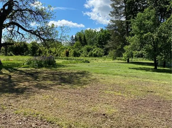 5831 Townline Rd, Sanborn, NY 14132