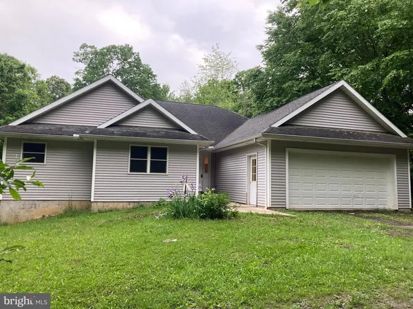 137 Strawberry Hill Rd, Centre Hall, PA 16828