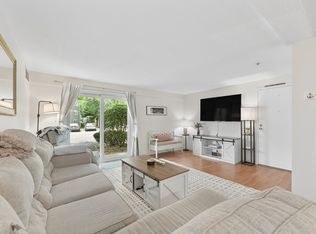 36 Silver Hill Ln APT 15, Natick, MA 01760
