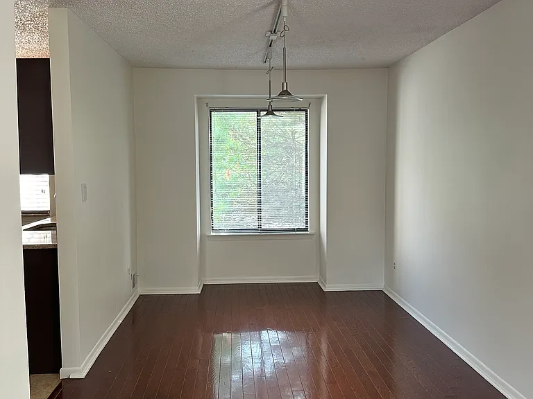 74 Park Gate Dr — Photo 51