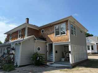 291 Columbia St, South Kingstown, RI 02879