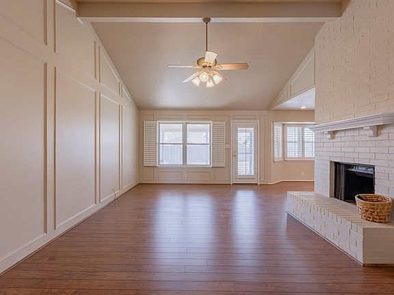 3rd image of 8707 Holiday Dr