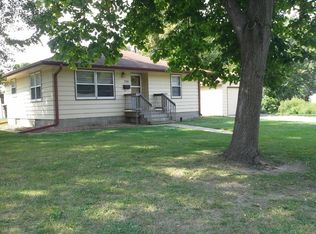 736 Sommerville St S, Shakopee, MN 55379