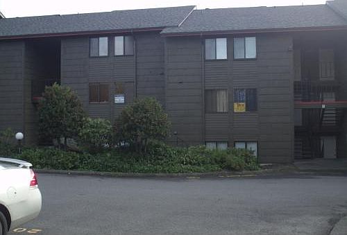 1st image of 270 SE Barrington Dr #205