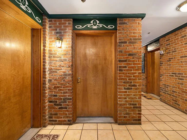 Paxton Place/Olde Towne Lofts — Photo 15