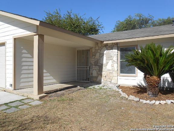 4th image of 9010 Island View St