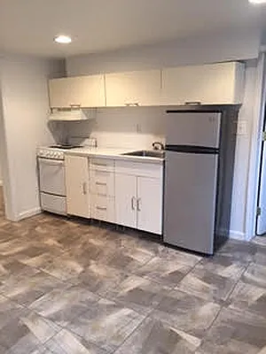 Rented by Leiter Realty Group LLC | media 24