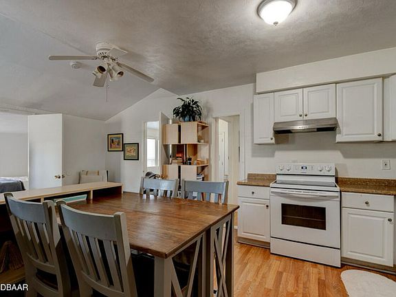 3rd image of 421 N Peninsula Dr #1