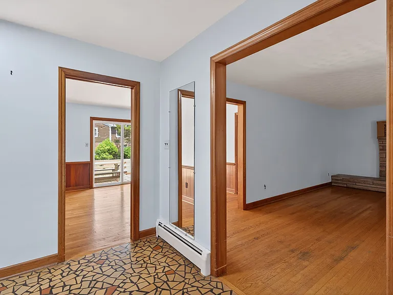 110 Marvin Dr — Photo 11