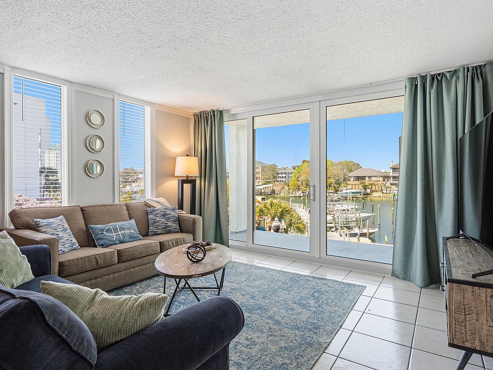 1st image of 30 Moreno Point Rd Unit 305C