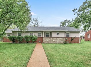 1165 Bellshire Dr, Nashville, TN 37207