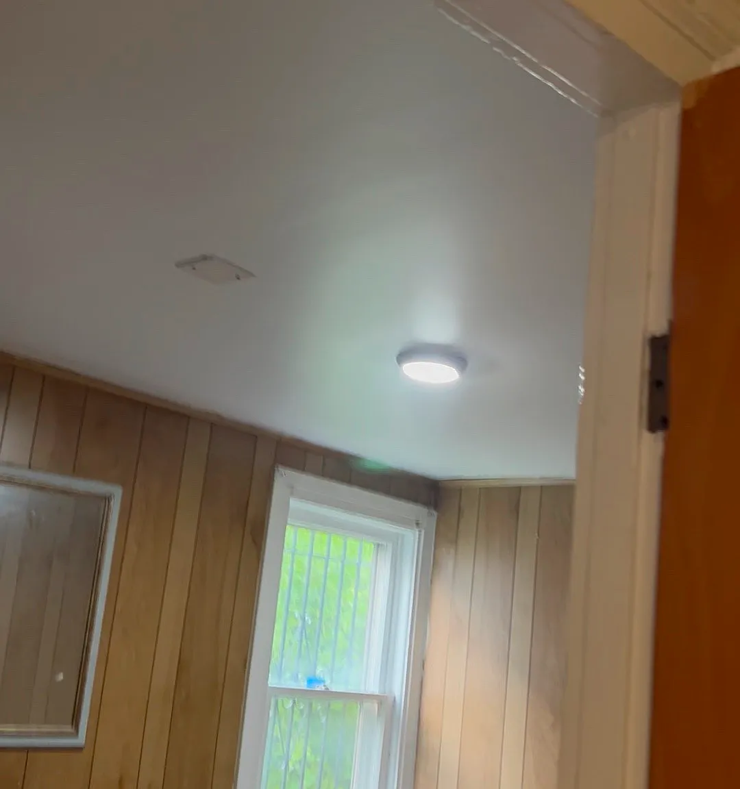 2 bed, 750 sqft, $1,150 — Photo 2