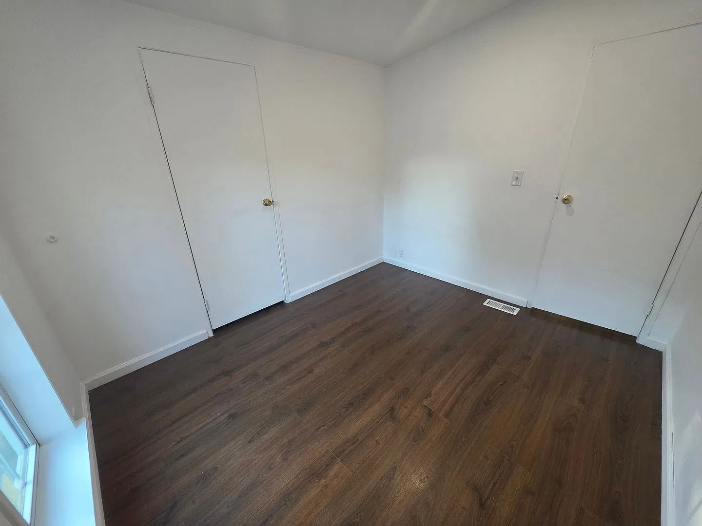 Spacious 3-bedroom Manufactured Home Kingston, NY — Photo 2