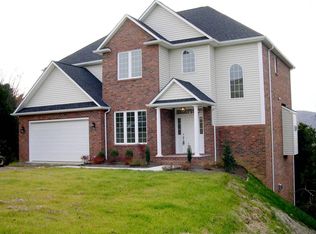 1715 Mountainside Dr, Blacksburg, VA 24060