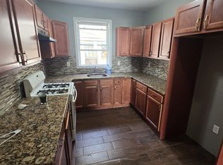 89 Cedar Ave #2B, Newark, NJ 07106
