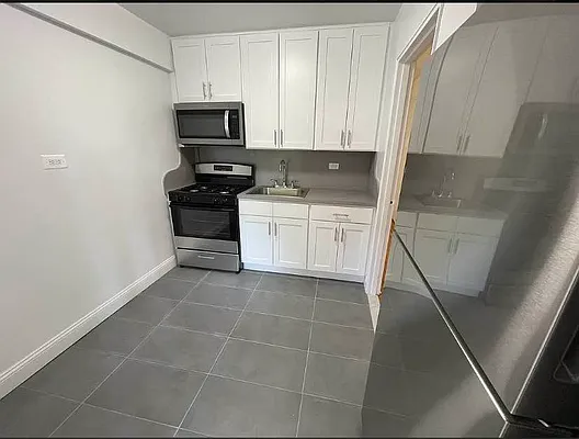 Rented by Contact Realty | media 8