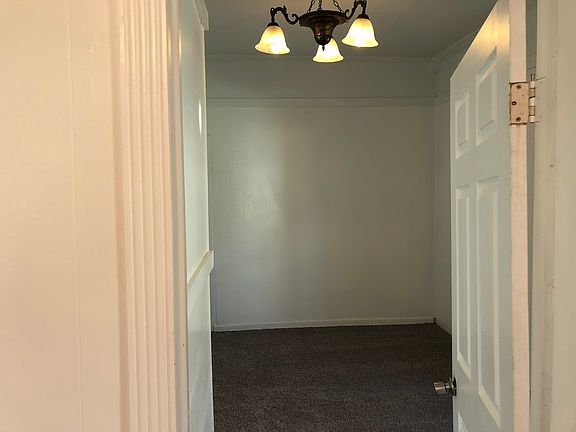 3rd image of 304 S Vine Ave