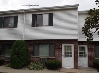 321 W Washington St UNIT 6, Slinger, WI 53086