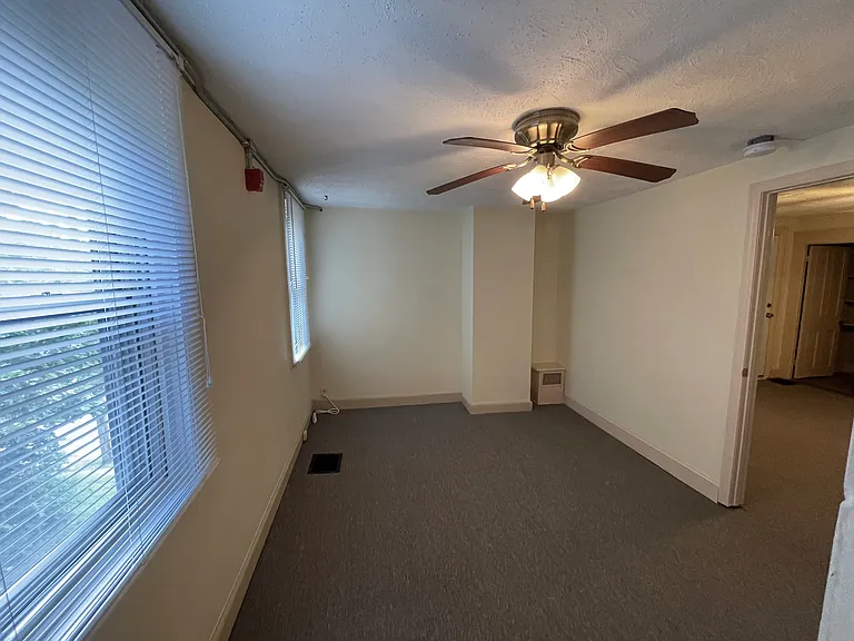 667 Washington St #2 — Photo 12