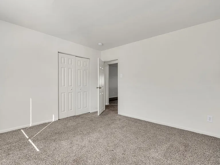 Laurelton Village Apartments — Photo 19