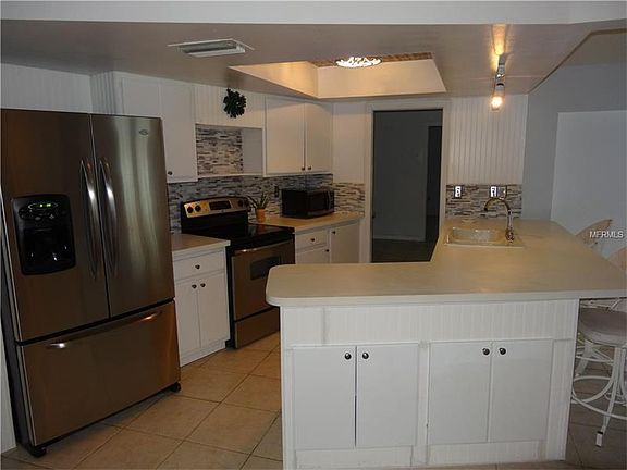 4th image of 2007 Winding Oaks Dr