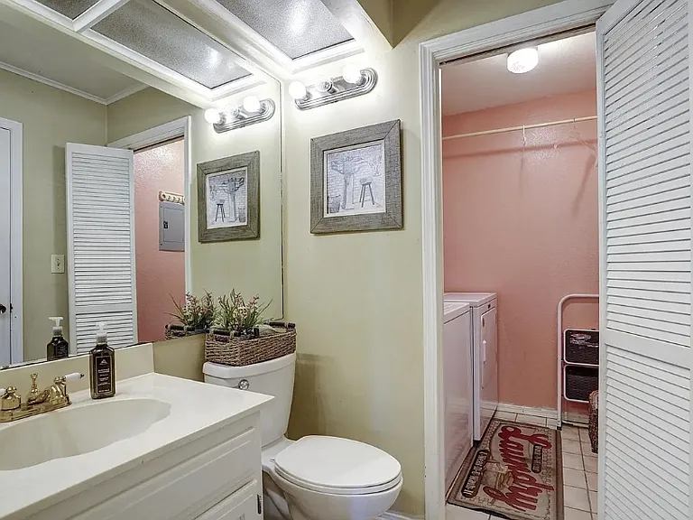 11401 Springhollow Rd #106 — Photo 6