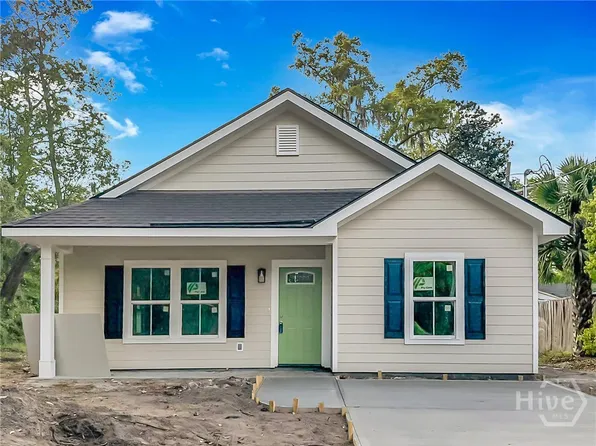 23 FLUKE Avenue, Savannah, GA 31405