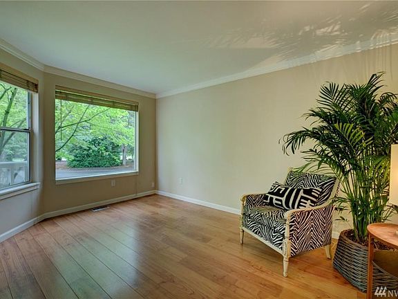 3rd image of 4185 244th Pl SE